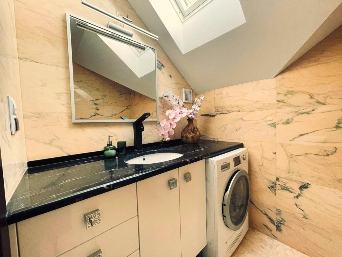 Marble Apartament Замостя Екстер'єр фото