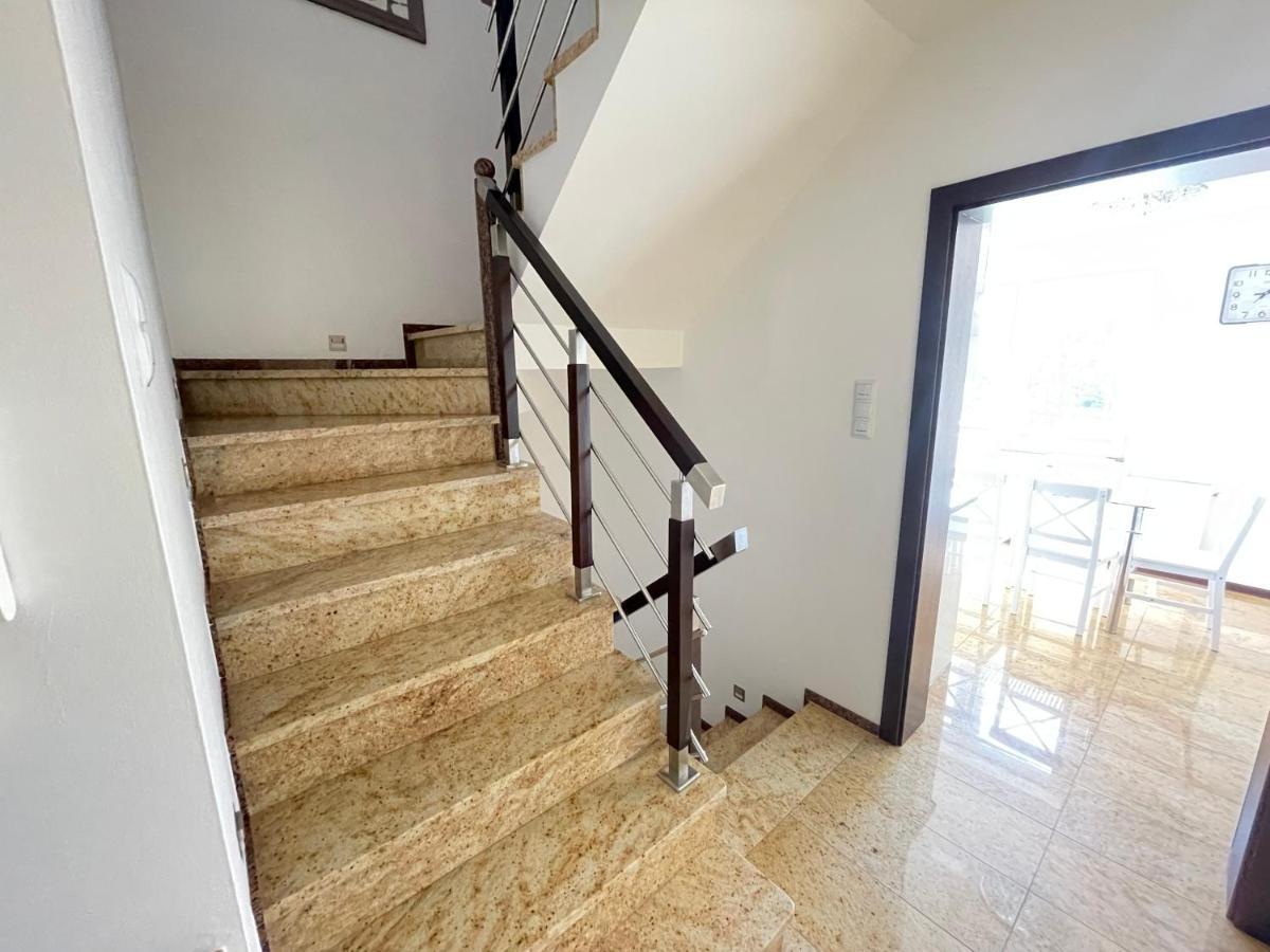 Marble Apartament Замостя Екстер'єр фото